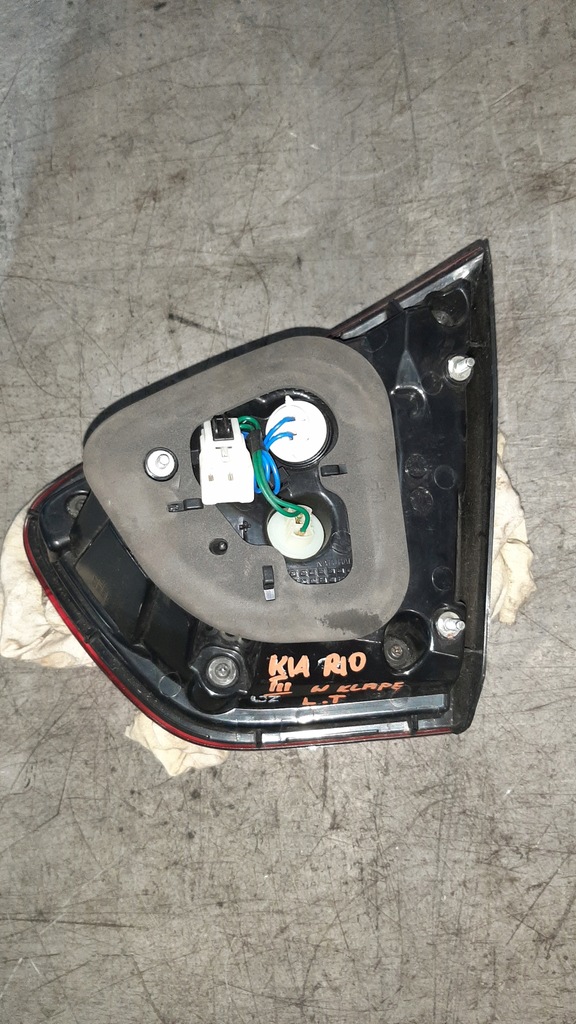 фото №6, Лампа левая задняя kia rio iii с крышки