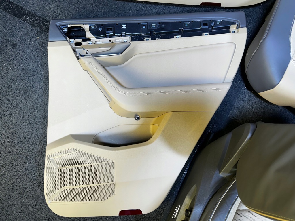 фото №12, Vw touareg iii cr7 ergo комфорт сиденья середина заднее сиденье вентилируемые массаж