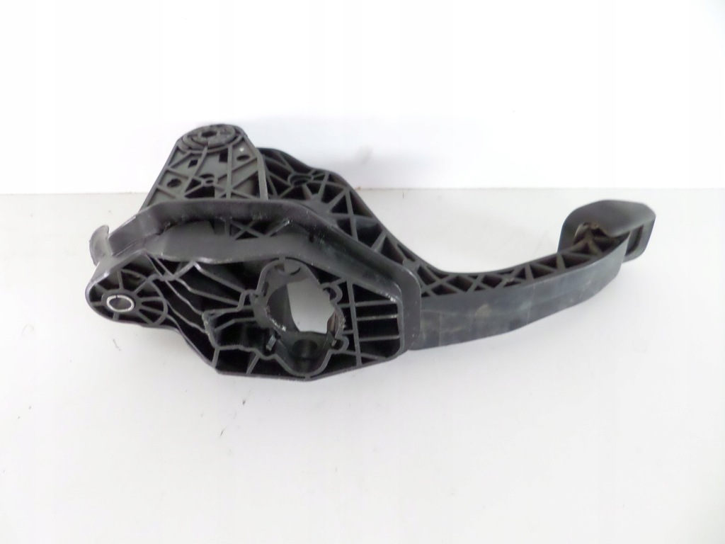 фото №3, Педаль зчеплення skoda rapid 12- fabia iii 14-