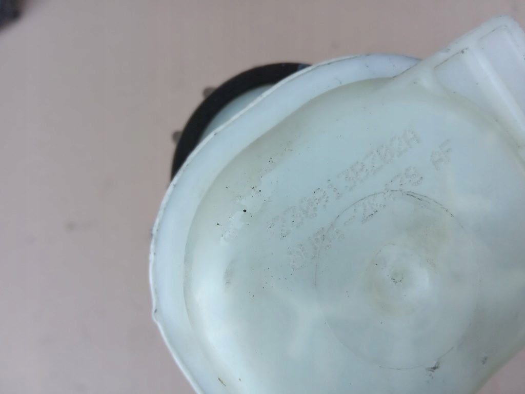 фото №6, Ford fiesta mk7 lift b-max 13-17- бачок рідина гальмівний