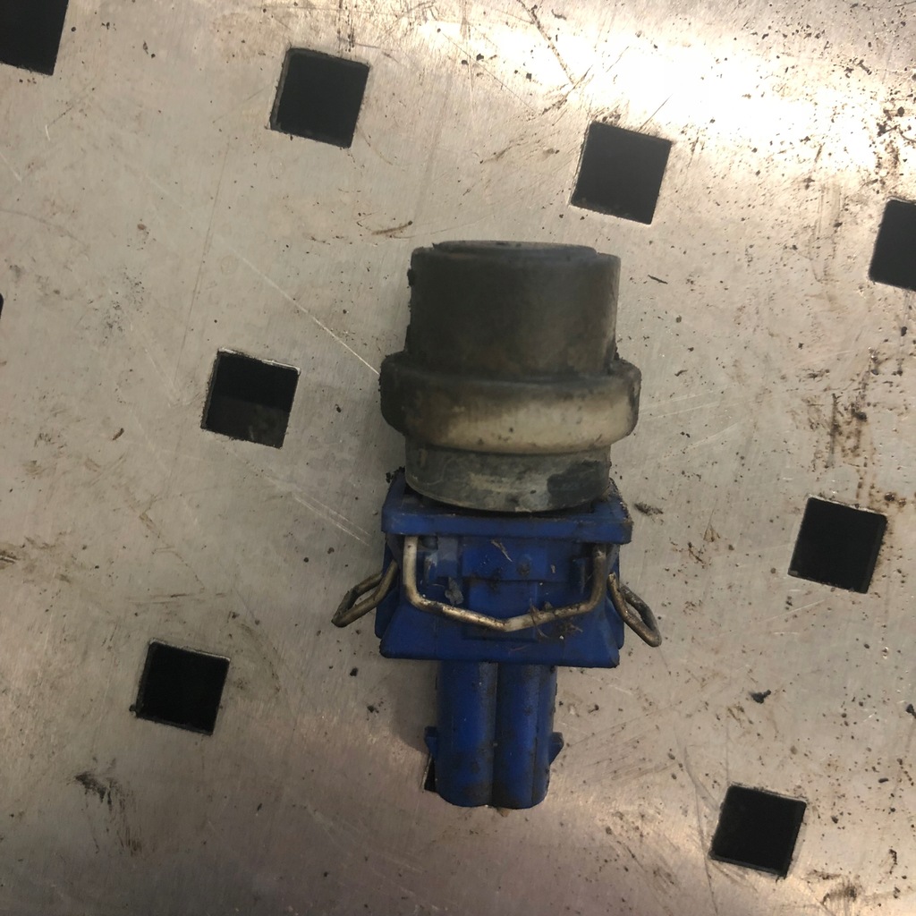 фото №1, Датчик температуры жидкость volkswagen t4 2.5 fv