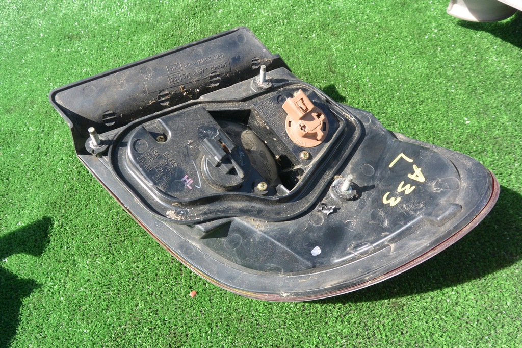 фото №7, Nissan maxima a33 лампа задняя левая правая крыло