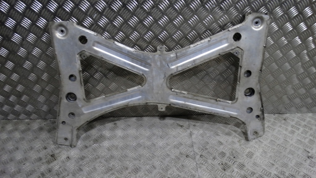 фото №1, Ideal. кронштейн подрамник перед porsche panamera 970 1