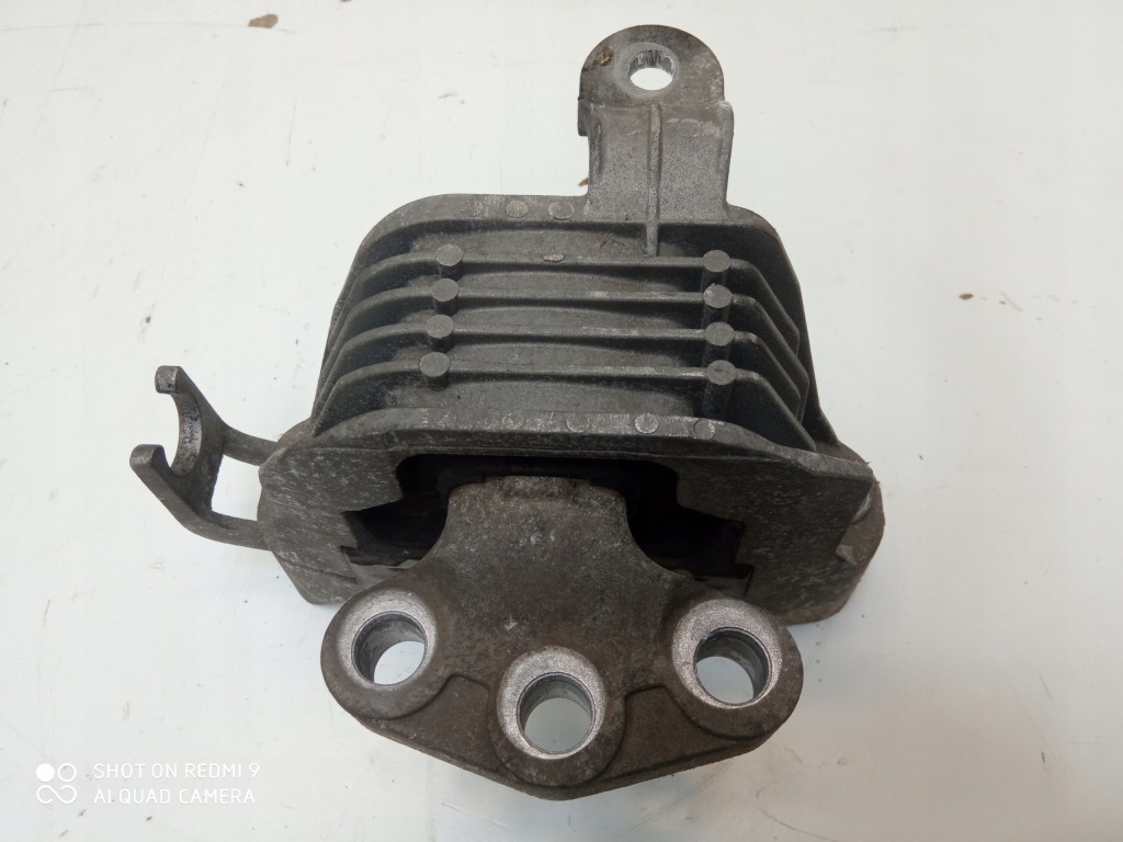 фото №1, Opel zafira c astra j кронштейн подушка двигателя 16cdti
