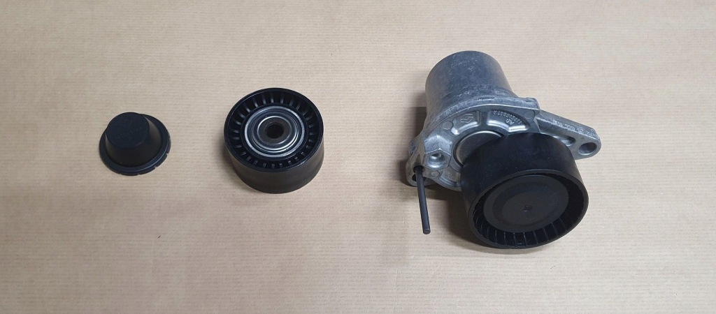 Комплект  ремінь шпонка. r megane 3 1.6dci Доставка