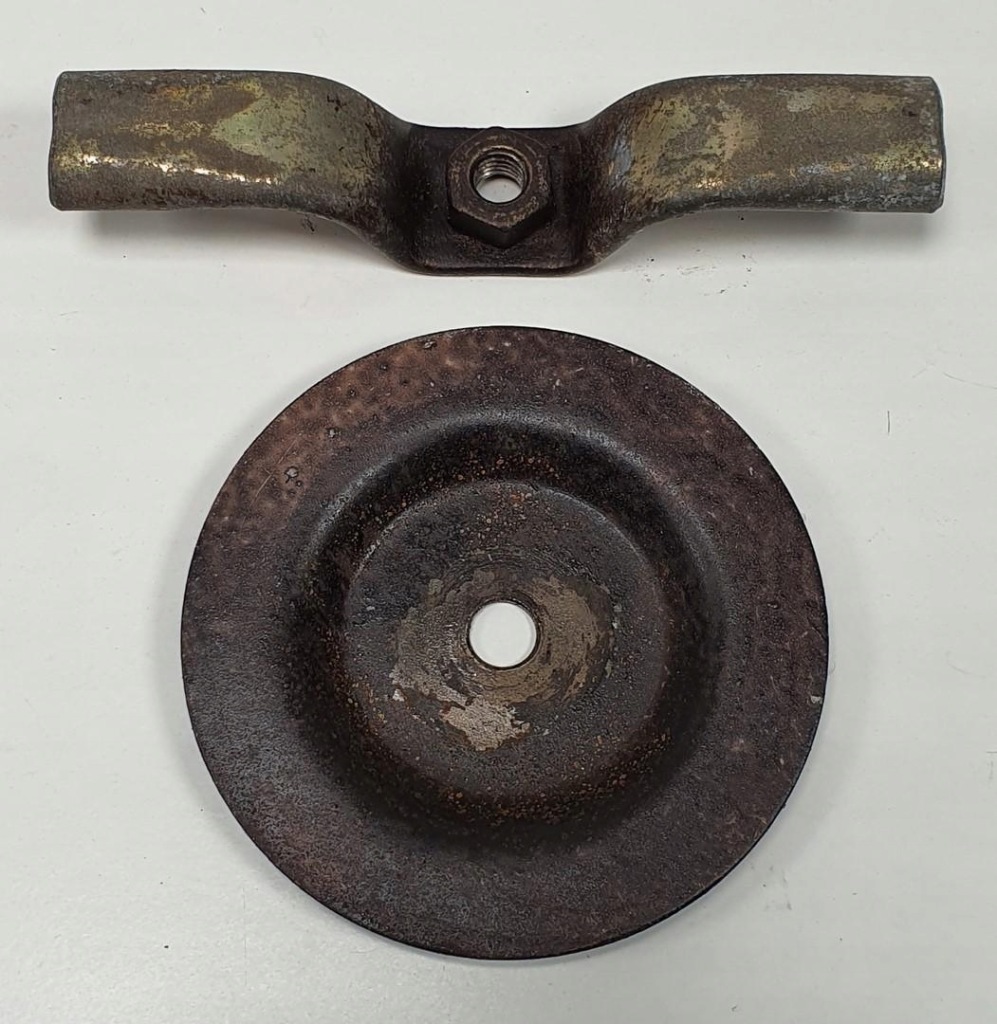 фото №1, Кронштейн колеса запасного jaguar s-type