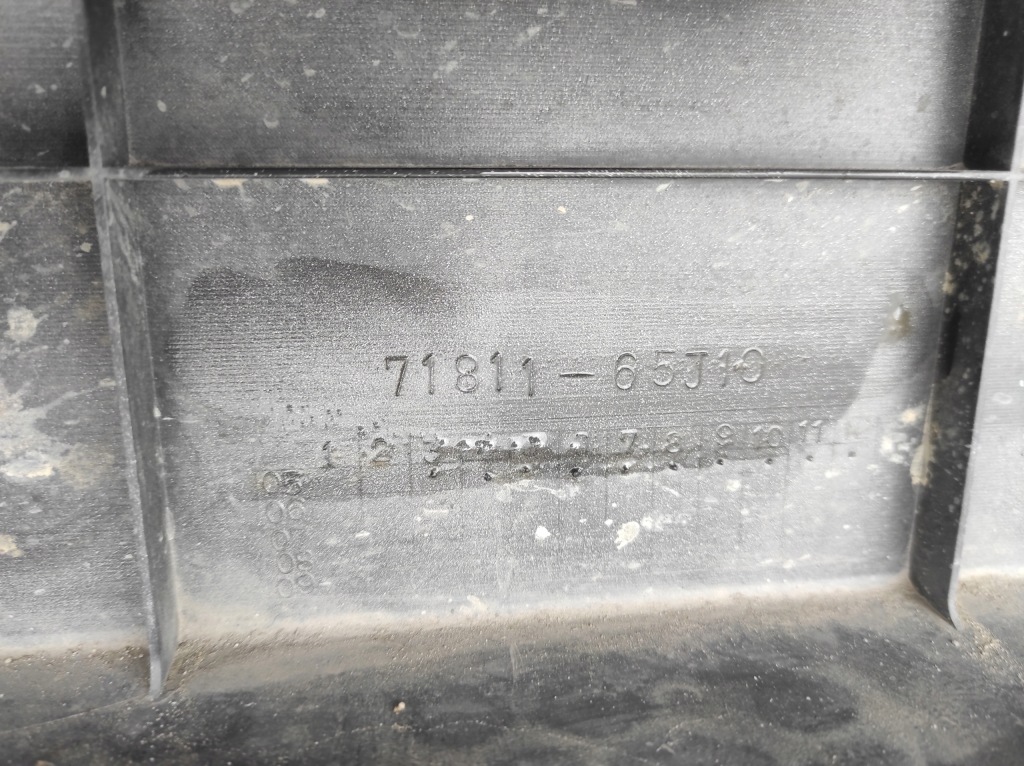 Бампер задній suzuki vitara ii 71811-65j10 pdc pod датчики паркування Ціна