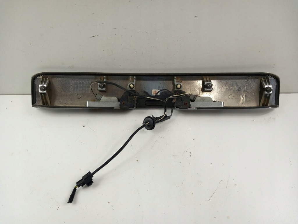 фото №6, Chevrolet orlando van накладка крышки задняя микровыключатель 96886794