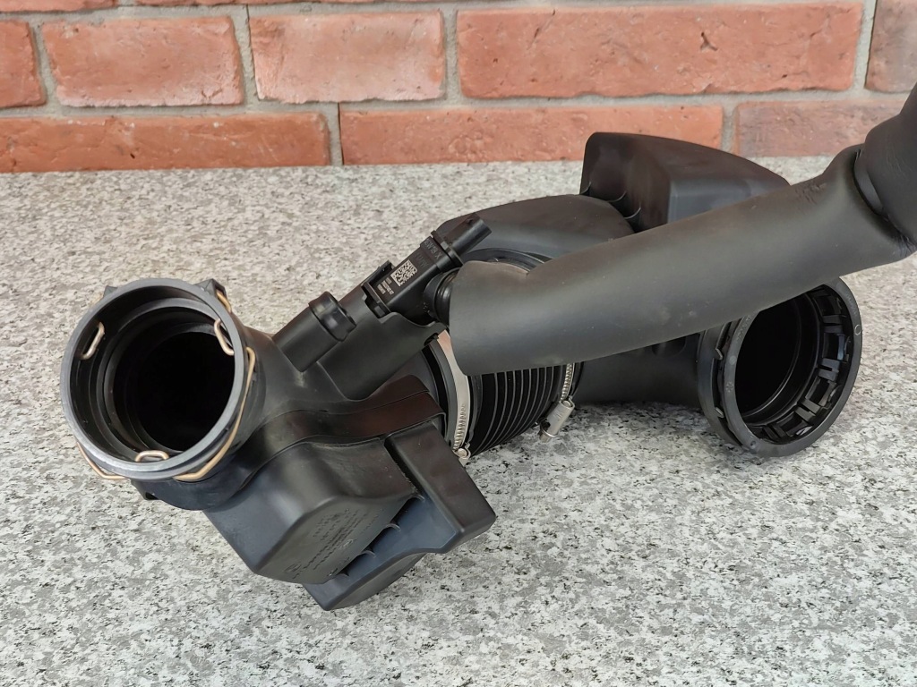 фото №10, Bmw f20 f30 f32 f34 f36 b46 b48 шланг повітря резонатор 8601681 7623745