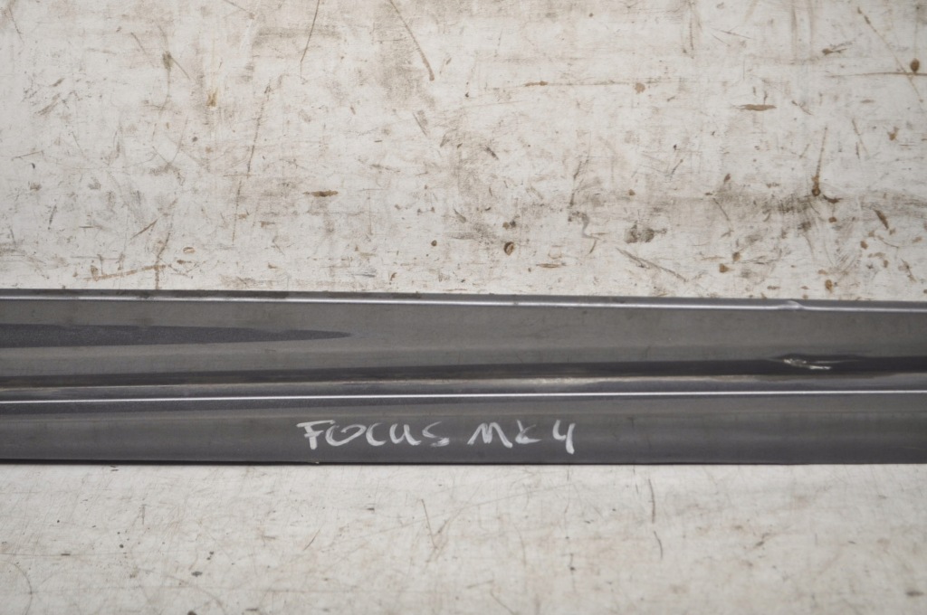 Ford focus mk4 накладка поріг ліва Ціна