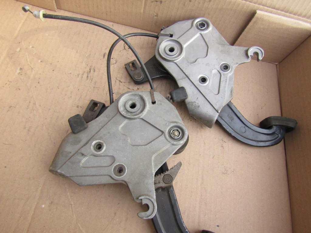 фото №10, 1 mercedes w124 w202 педаль рычаг трос механизм тормоза ручного