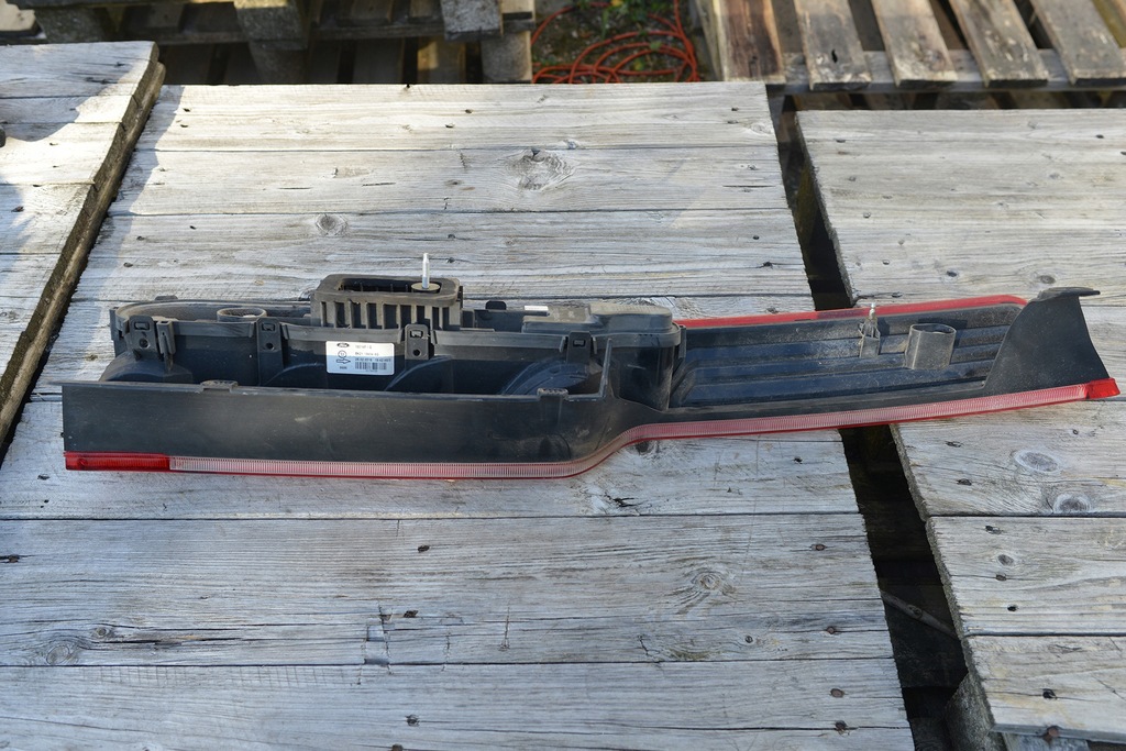 фото №10, Transit custom i 13r лампа правий задня europa