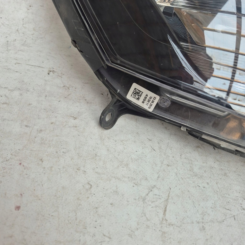 фото №9, Renault clio iv 4 12- лампа правая перед передняя 260106961r