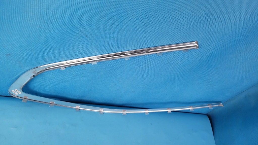 фото №10, Bmw 5' g31 518d touring 18r молдинг скло бічний правий задня хром 7337010