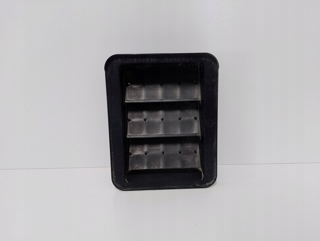 фото №1, Mitsubishi asx i решітка вентиляційна задня 360284