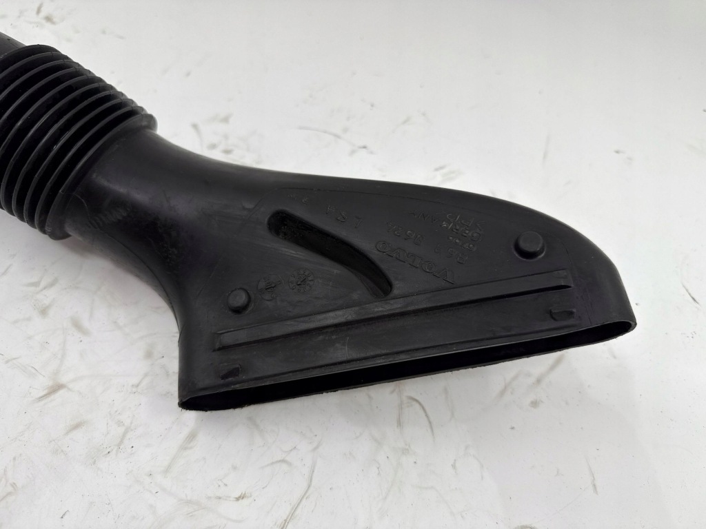 Volvo s60 2004 перед частина труби впуску повітря в Україні