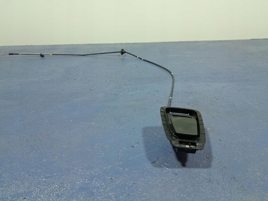 фото №1, Volvo s90 v90 ii 16- трос тягa ручка капот 31651260