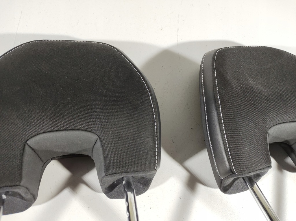 фото №14, Volvo v40 12r- подголовник сиденье