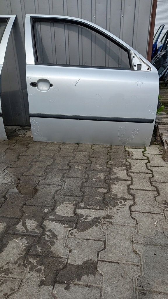 фото №1, Дверь правое перед skoda octavia 01r kombi