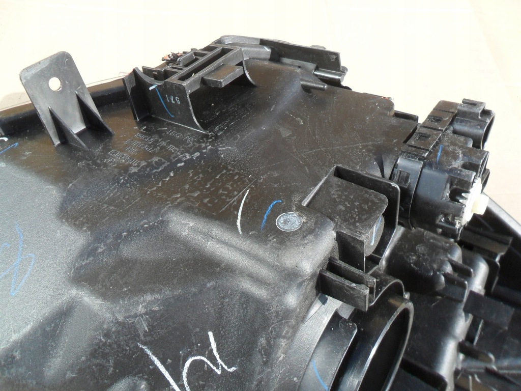 фото №12, Mazda 2 14- db5j-51040 лампа левая перед