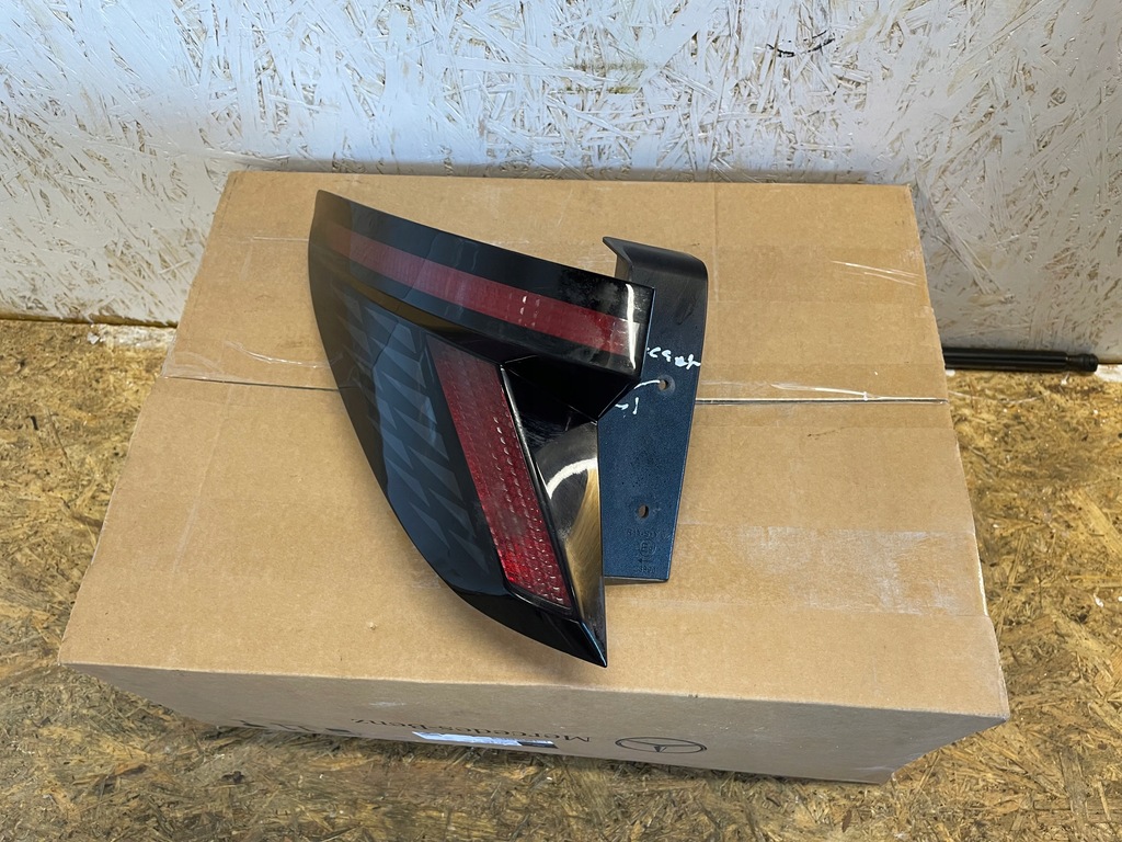 фото №1, Hyundai tucson iv лампа задняя левая левый задняя