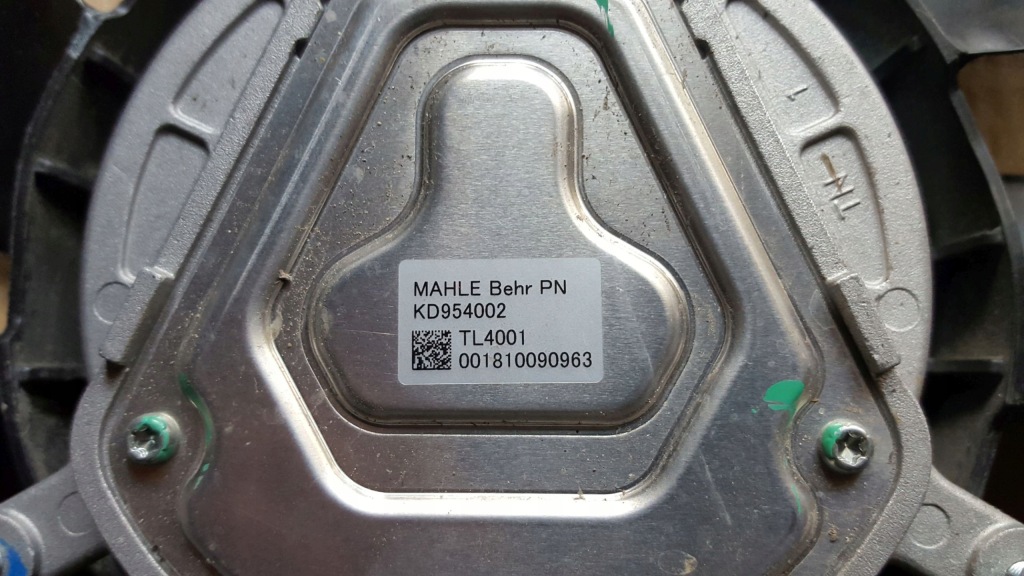 Вентилятор радіатора tesla model 3 17- Доставка