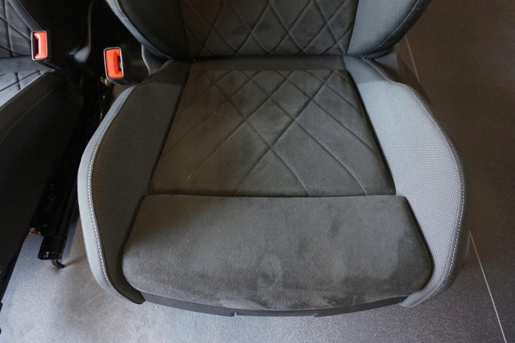 фото №11, Сиденья заднее сиденье обшивки vw golf 8 viii kombi alcantara подогрев массаж