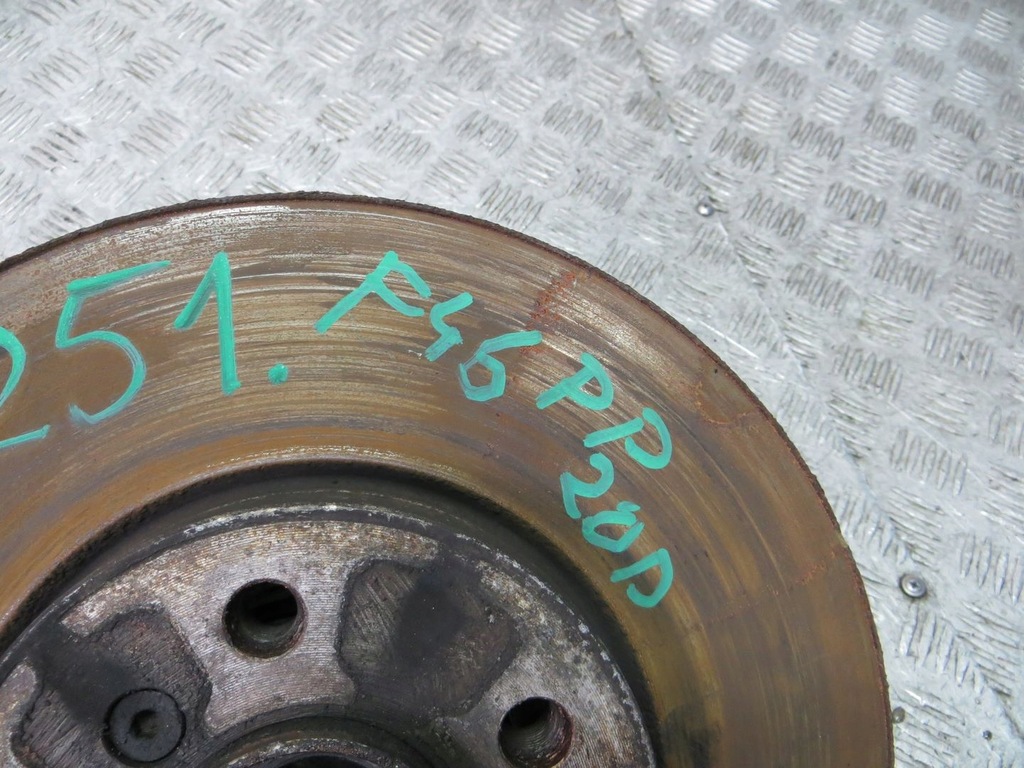 фото №9, Bmw f46 f45 2.0d поворотный кулак правая перед 15-