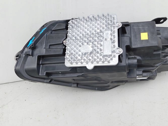 Jaguar x540 e-pace full led фара правий Зі Шроту