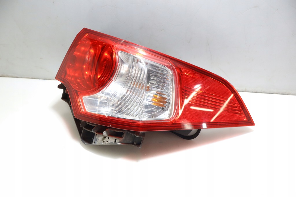 фото №4, Лампа правая задняя honda accord viii