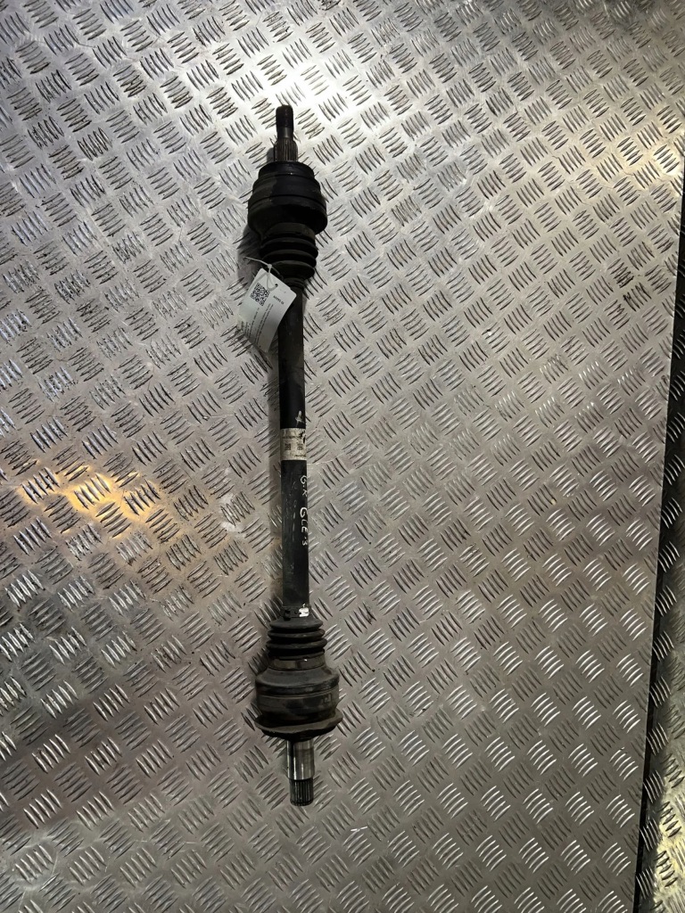 Купити Mercedes-benz gle w166 - c292 привідний вал задня a1663501110