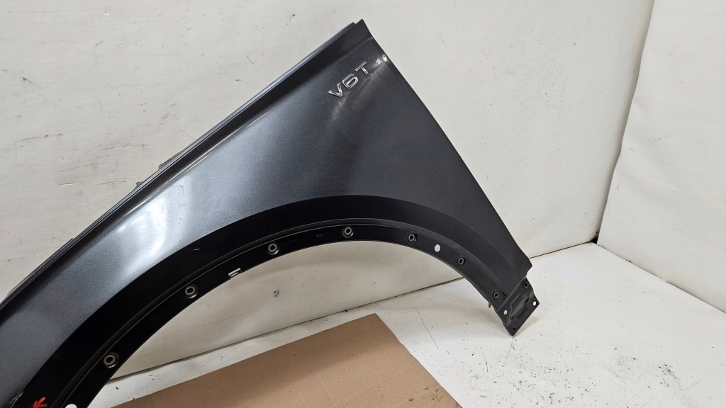 Крыло  левое  перед передний audi q5 2 80a оригинальный с Разборки