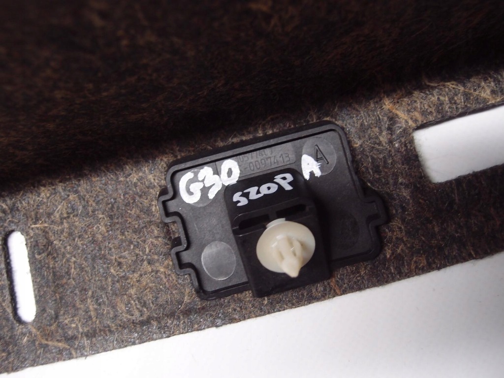 фото №6, Оббивка кришки багажника bmw 5 g30 7366407