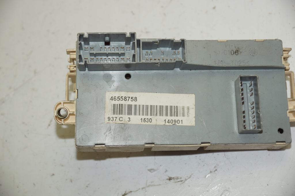 фото №2, Коробка запобіжників bsi 46558758 alfa romeo 147