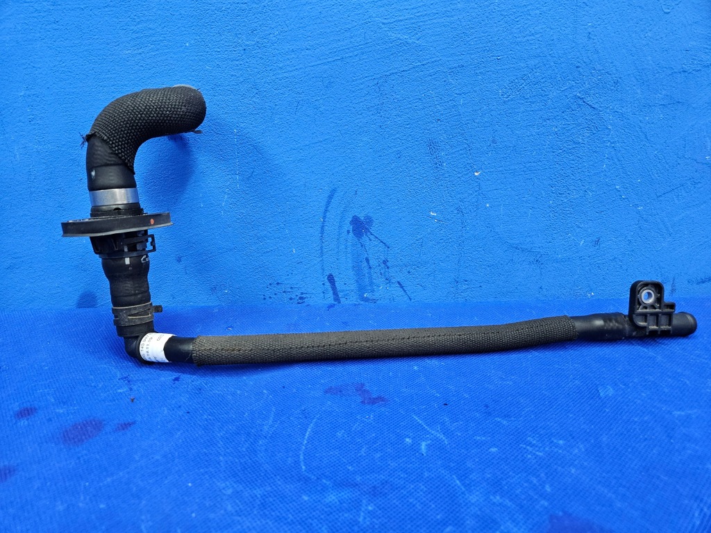 фото №1, Audi e-tron 55 wąż шланг wody радиатора труба жидкость охлаждающий 4kl145947e