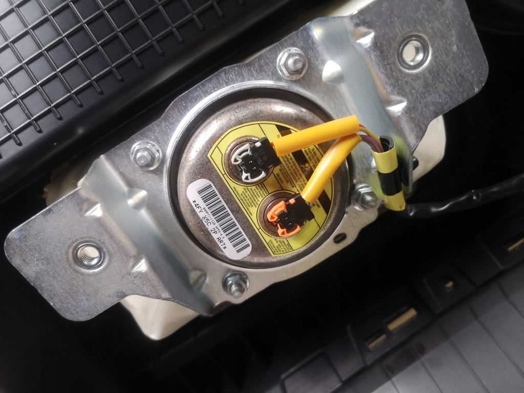 фото №14, Панель приладів консоль chevrolet camaro 2009-