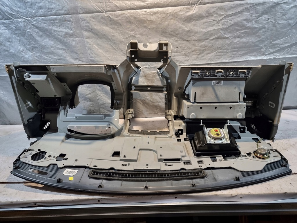 фото №11, Приборная панель приборная консоль dodge caliber 07r