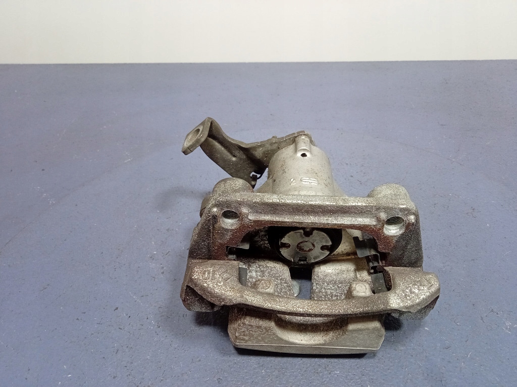 фото №5, Hyundai i30 iii 1.0 t-gdi суппорт тормозной задняя левый скоба 58210g4000