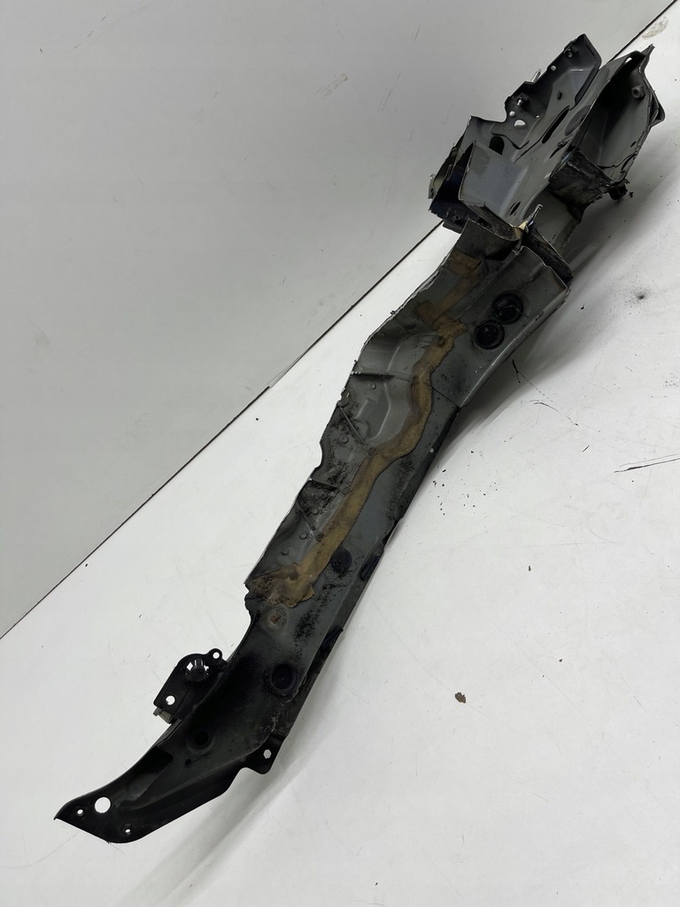 фото №9, Audi a6 c7 четверть подкрылок кронштейн крыла правый перед lz9y доставка!