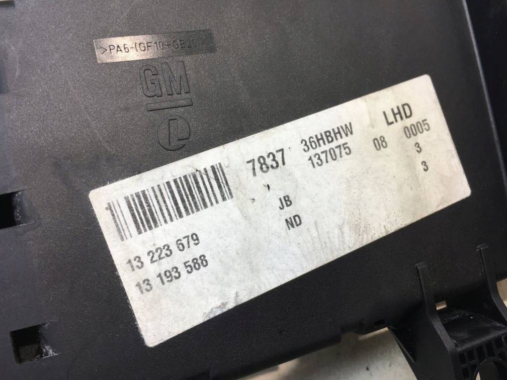 фото №5, Коробка предохранителей vectra c 13223679 13193588