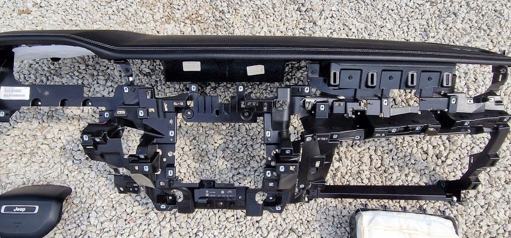 фото №14, Jeep grand cherokee wl limited l 2021 22 23 air bag приборная панель консоль подушки безопасности