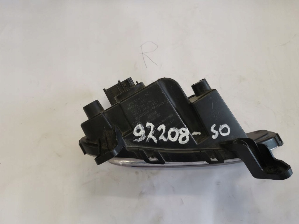 фото №1, Протитуманна фара правий перед hyundai i30 iii 92208-40