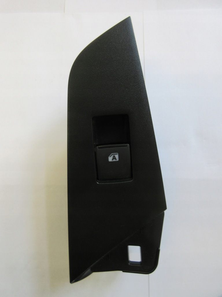 фото №1, Toyota prius iv переключатель окон правый задняя