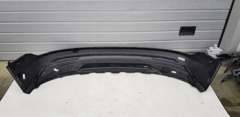 Audi e-tron спойлер dół накладка бампера задняя 4ke807835 Оригинал