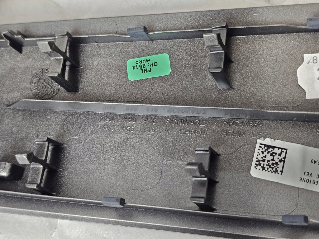 Купить Декоративная  молдинг накладка консоли впуск решётка обдув vw t-roc troc 2ga858416c