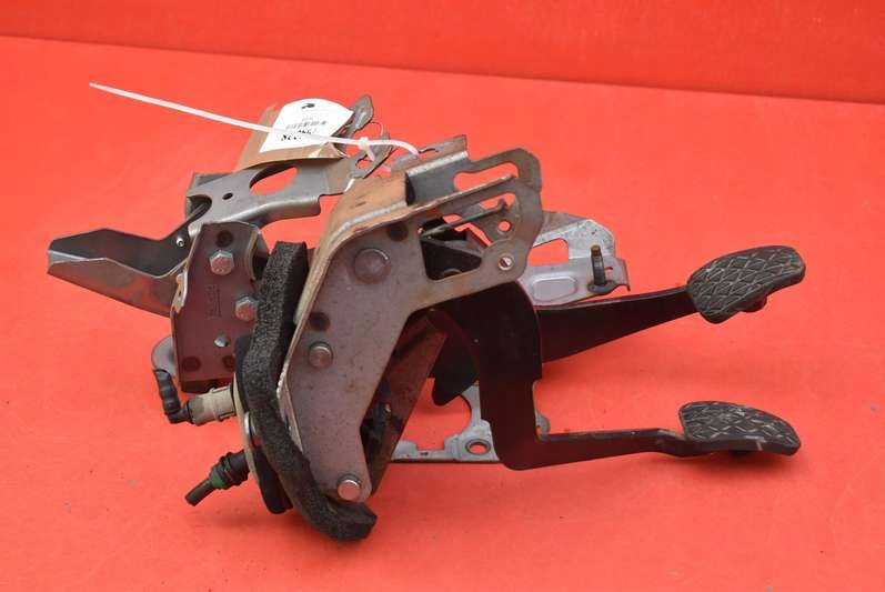 фото №5, Педаль педали сцепление тормоз eu ford fiesta mk7 08-17