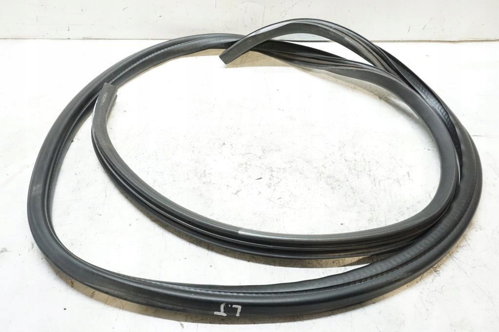 фото №1, Прокладка дверь левый задняя mitsubishi colt vi eu