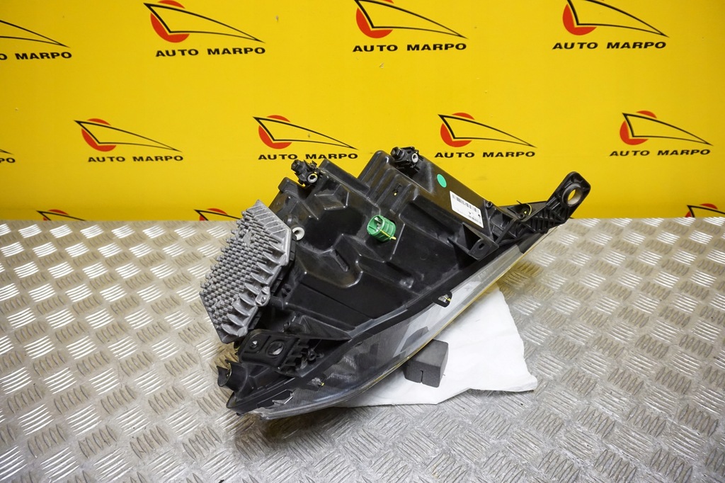 фото №11, Maserati ghibli lift 2018 - фара лампа led права usa