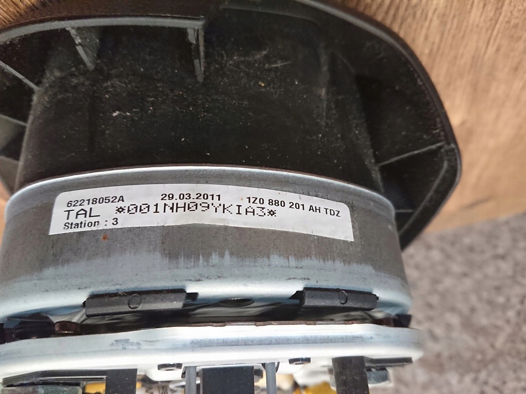 фото №7, Skoda octavia 2 lift подушка водителя 1z0880201ah