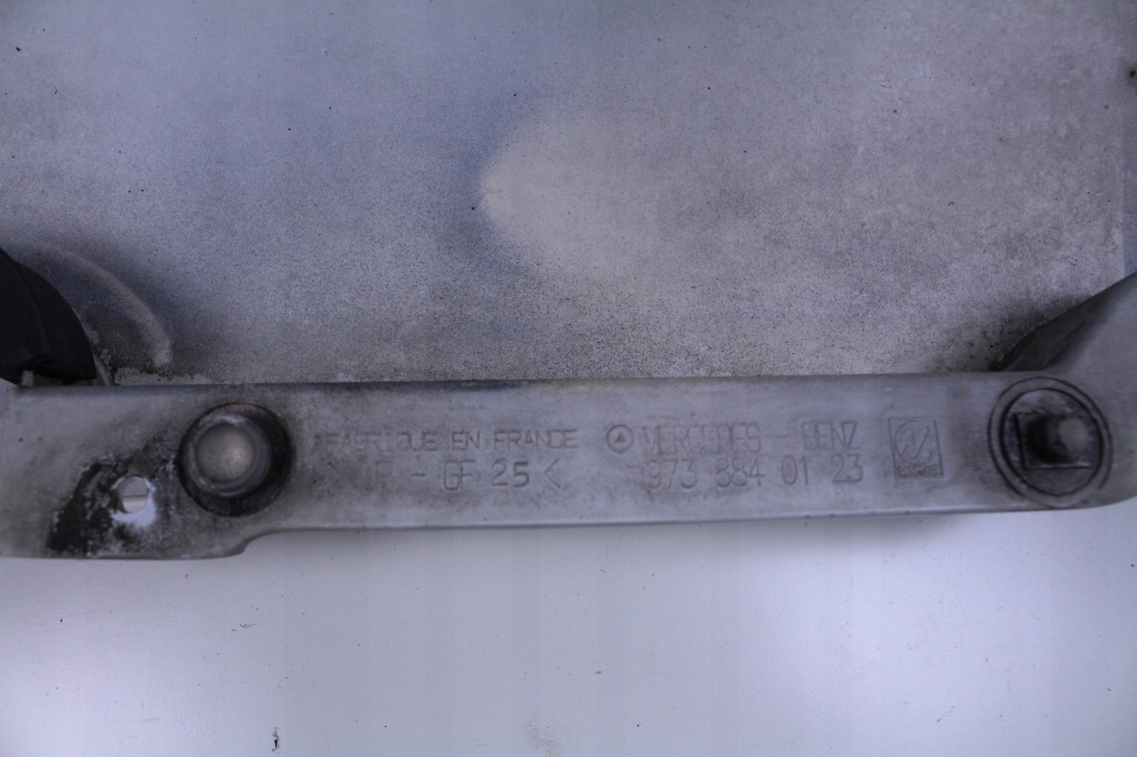 Облицювання кутик кабіни лівий mercedes atego 1223 в Україні